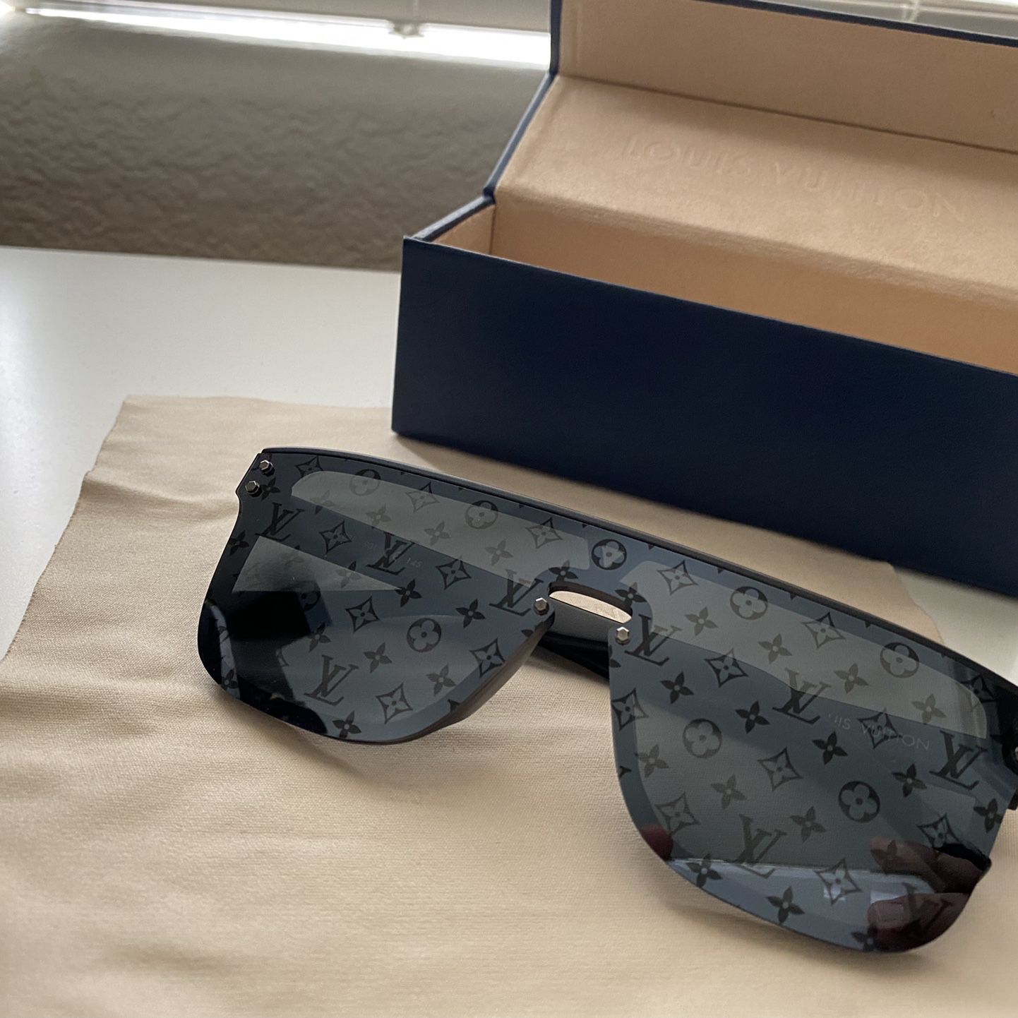 Louis Vuitton Cat Eye Women's Black Sunglasses for Sale in West Palm Beach,  FL - OfferUp