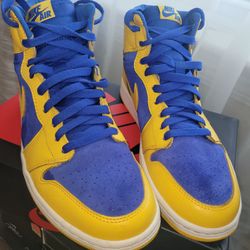 Air Jordan 1 "Laney" sz 9.5 Pre-owned