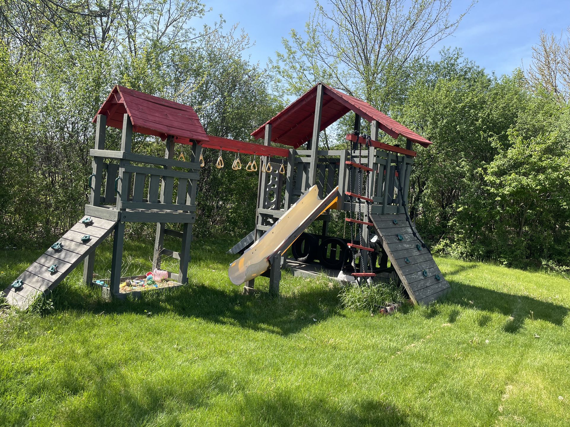 Rainbow Swing Playground Set