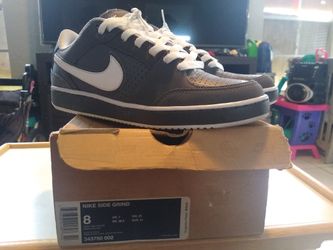 Nike Men's Size 8