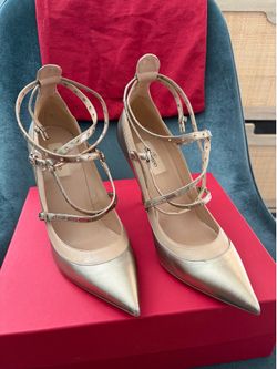 Women’s Gold Multi Strap Studded Pump Size 39.5