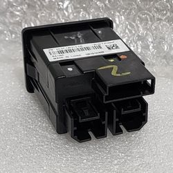 For 17 thru 23 Ford Sync 3 CarPlay USB Module Media Hub Upgrade HC3Z-19A387-H