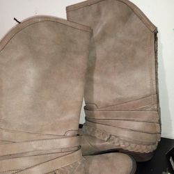 Women's Boots Size 9
