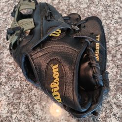 Wilsons Baseball Glove