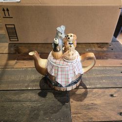 Disney Paul Cardew Lady and the Tramp Teapot, Limited Edition #943/5000