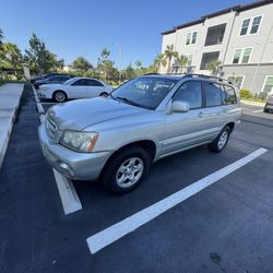 Vendo Toyota Highlander 2003 