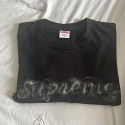 Supreme T Shirt . Size M