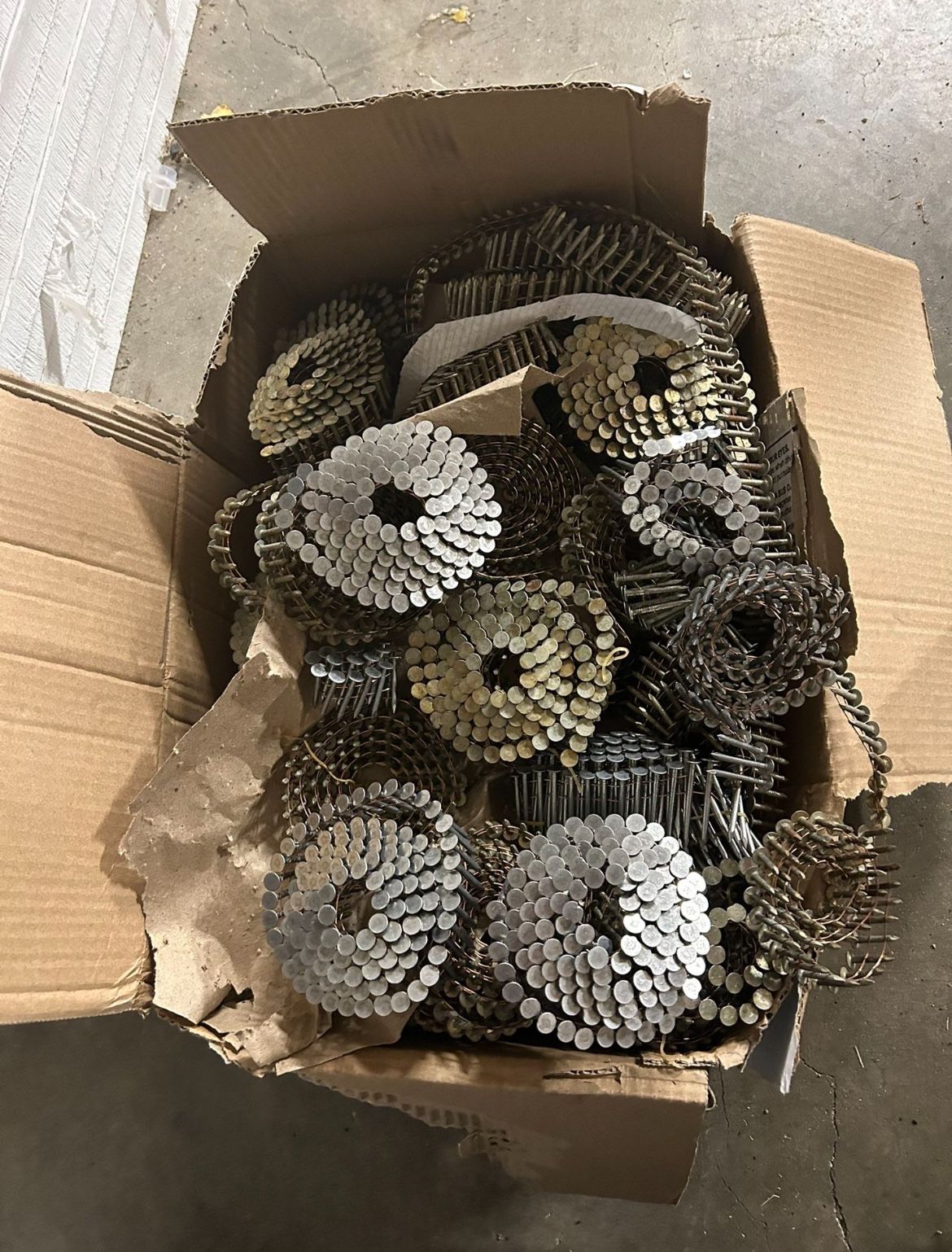 Tri built Roofing Nails