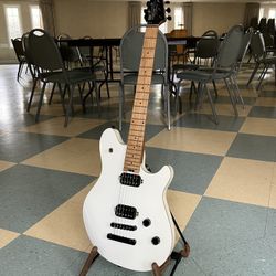 EVH Wolfgang Standard Tuna-Matic Electric Guitar - Cream White - Excellent Condition 