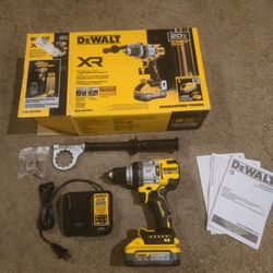 BRAND NEW DeWalt Drill 1007B w/5ah PowerStack Battery And Charger