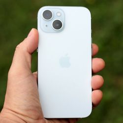 Unlocked IPhone 15 128gb 