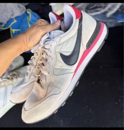 Men's Nike Internationalist Size 10.5