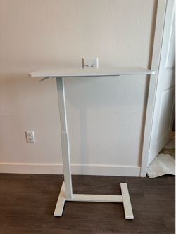 Adjustable Standing\Over the Bed Desk
