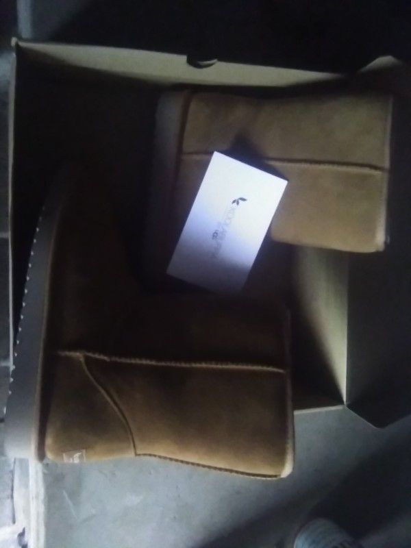 Ugg Woman Boots $65