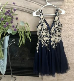 Special Ocassion Dress Size 2 / Prom Dress/ Homecoming Dress