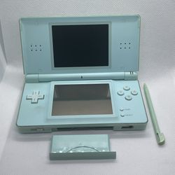 Arctic Blue Nintendo Ds Lite