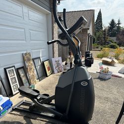 Horizon EX 65 Elliptical for Sale in Vancouver WA OfferUp