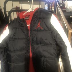 Boys Jordan Jacket Size L
