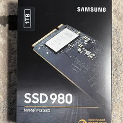 Samsung - 980 1TB Internal Gaming SSD PCIe Gen 3 x4 NVMe