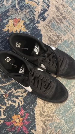Men’s Nikes Size 14