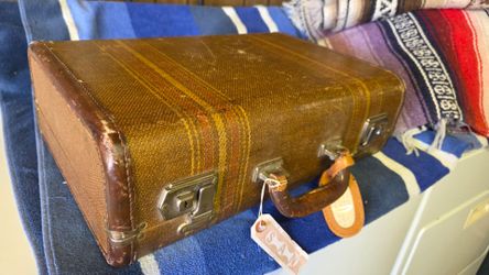 Vintage 1940's Suitcase