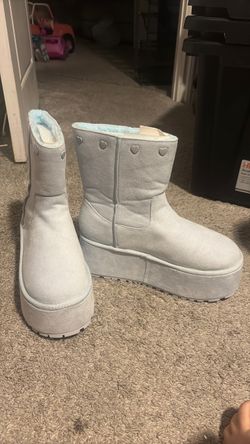 Dolls Kill shoes