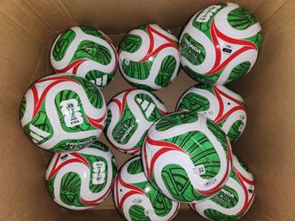 10 Adidas Mexico Trionda League Balls