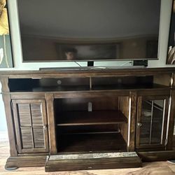 Wooden (Oak) TV Stand