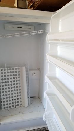 Must GO while I'm in LOUISIANA 6 MORE DAYS...Frigidaire COMMERCIAL FREEZER