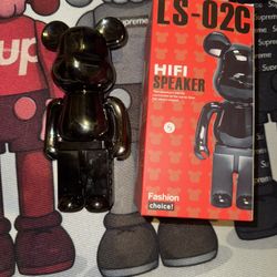 Bluetooth Bearbrick Speaker