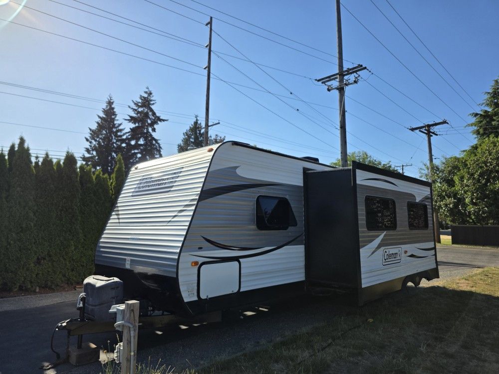 2016 Coleman Lantern