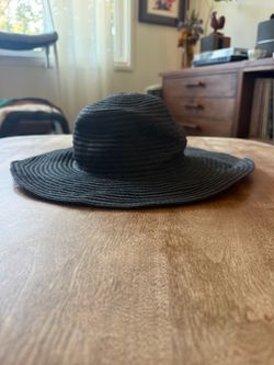 Floppy hat