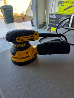 LIJADORA DEWALT