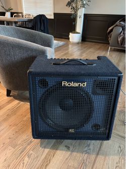 Roland KC-550 KC 15” sub and tweeter amplifier