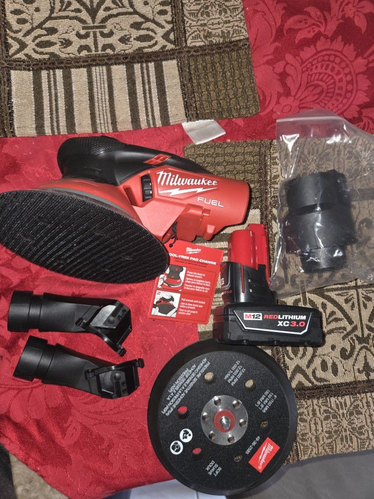 Milwaukee Orbital Sander