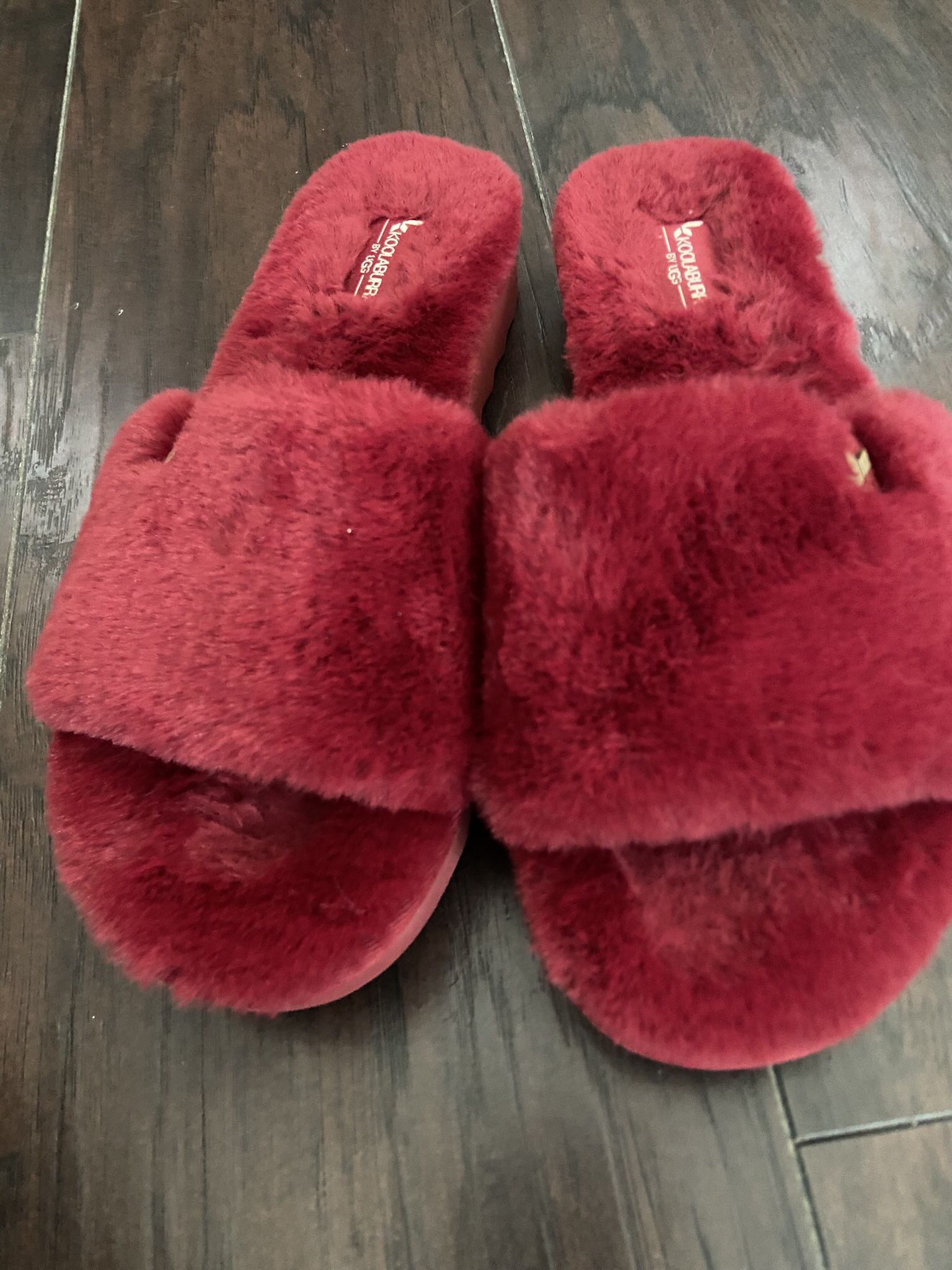 KOOLABURRA UGG SLIPPERS