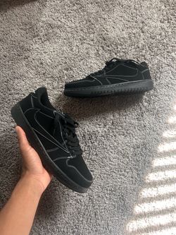 Travis Scott Jordan 1’s