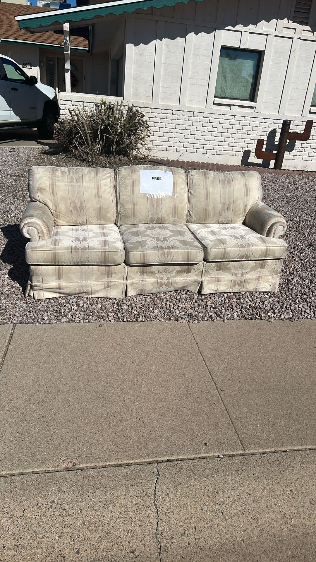 Free Sofa