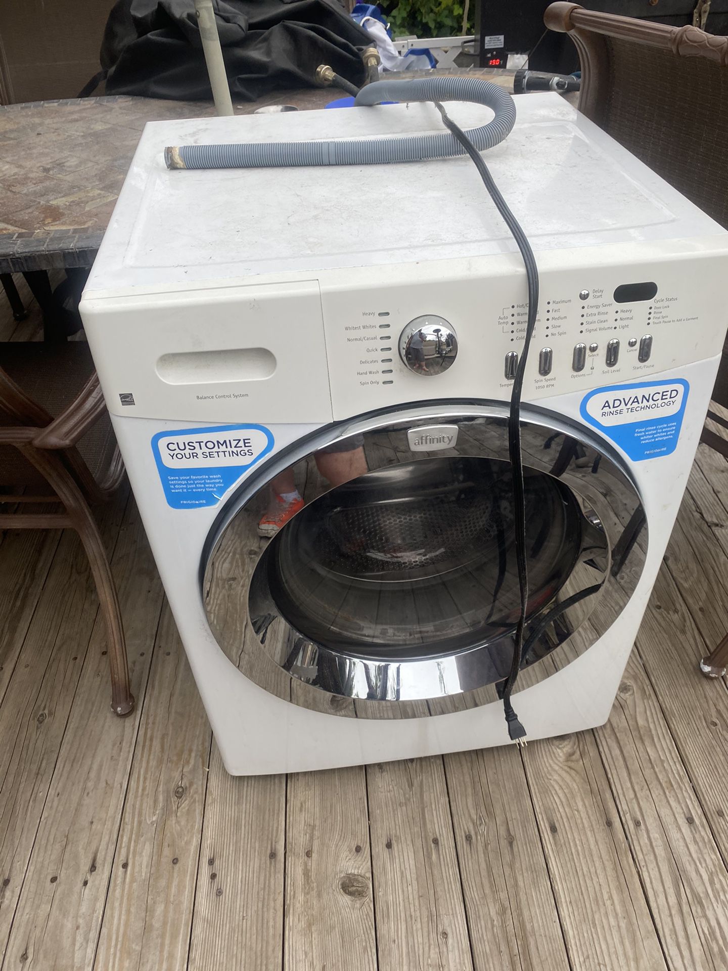 Frigidaire front load washer