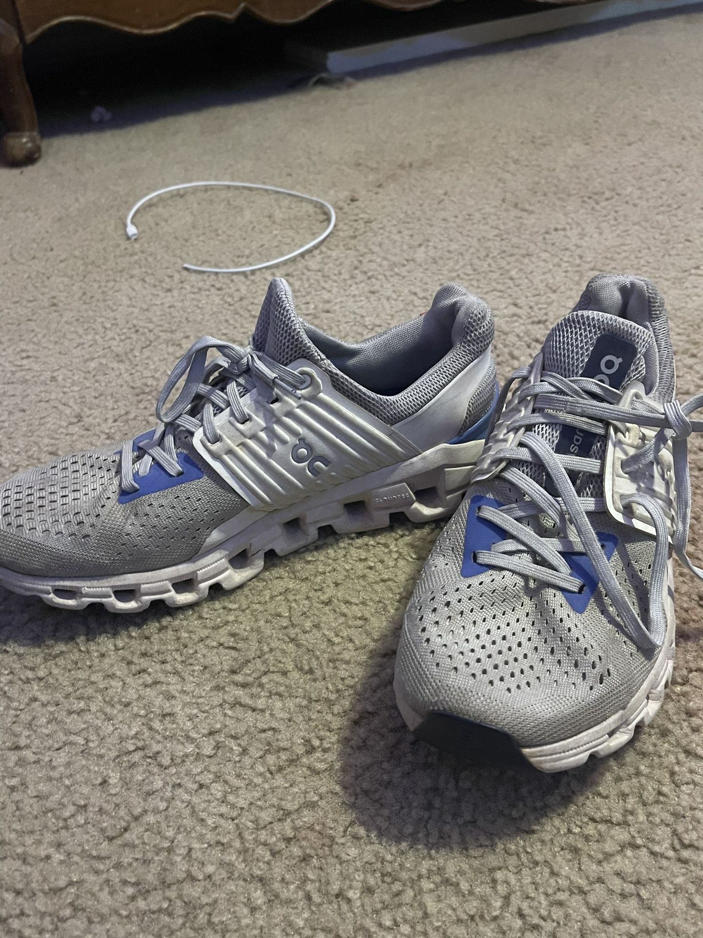 On Clouds Cloudswift 4 Running Shoes Size 8.5 Used