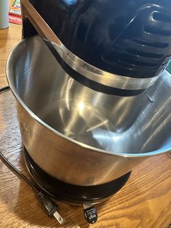 Delish by DASH 3.5Quart Compact Stand Mixer 