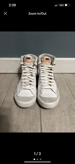 NIKE BLAZER MID 77 Size 6 Youth/8 Women