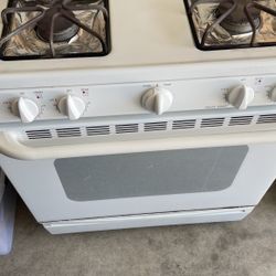 GE Stove