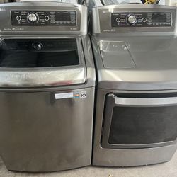 LG Washer And Dryer Set 