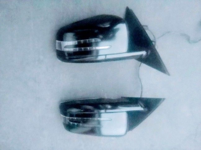 2009-2014 Mercedes S Class CL Series Side View Mirrors Electric Control, Retractable Oem