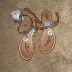 New Brown Guess Sandals - Size 5 1/2