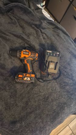 Ridgid 18V Cordless 1/2" Drill/Driver Kit - Battery & Charger Included