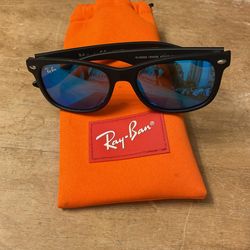 Child’s Ray Ban