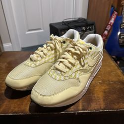 Nike Air Max 1 “Lemonade” Size: 13 Great Condition 
