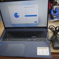 ASUS LAPTOP WITH CHARGER K1703Z 8GB RAM 512 GB 2.5GHZ 18 INCHES PRE OWNED 876534-10